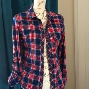 Plaid button up very cute Women medium